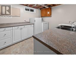 27 DYER STREET - 32