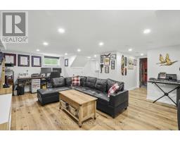 10 BYRON AVENUE E - 27