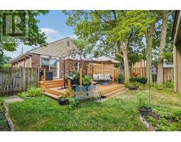 10 BYRON AVENUE E - 40