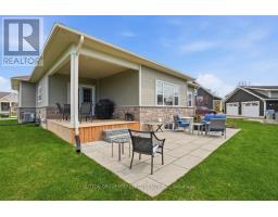 26 THIMBLEWEED DRIVE - 39