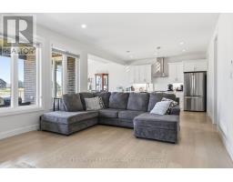 68 ROSINA LANE - 12
