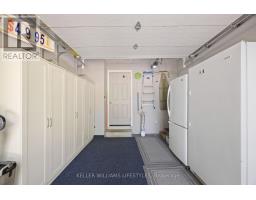 219 DUNDAS STREET W - 35