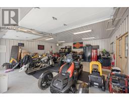 219 DUNDAS STREET W - 38