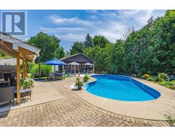 219 DUNDAS STREET W - 42