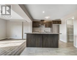 371 KENNINGTON WAY - 7
