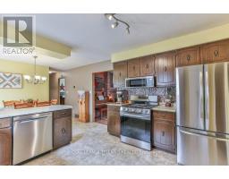 425 QUEEN STREET - 15