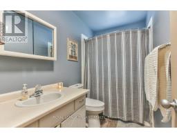425 QUEEN STREET - 23
