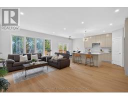54 MOONLIGHT COURT - 3