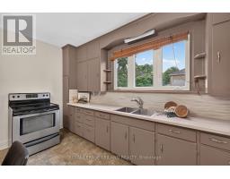 11 MAPLE STREET E - 15