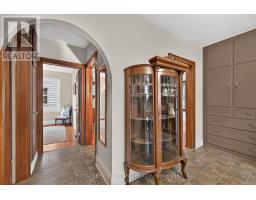 11 MAPLE STREET E - 19