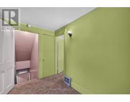 11 MAPLE STREET E - 33