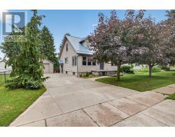11 MAPLE STREET E - 5