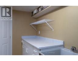 55 JENA CRESCENT - 32