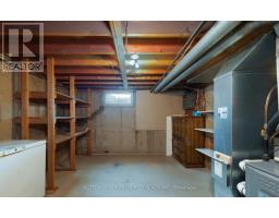 55 JENA CRESCENT - 33