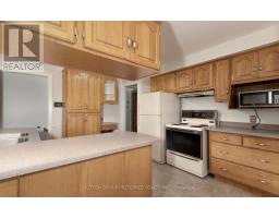 55 JENA CRESCENT - 7