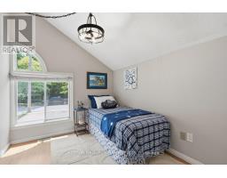 46 CLIFTONVALE AVENUE - 31