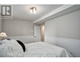 22 TALBOT GROVE LANE - 32
