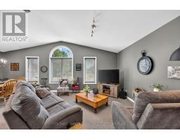 62 GEORGE STREET - 10