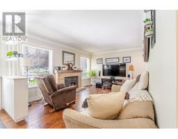 468 JELLICOE CRESCENT - 5