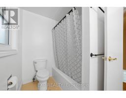 42 QUEEN MARY CRESCENT - 17