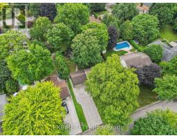 42 QUEEN MARY CRESCENT - 30