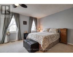 5 BONAPARTE LANE - 32