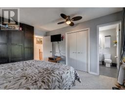 5 BONAPARTE LANE - 33