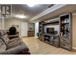 5 BONAPARTE LANE - 38