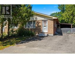 17 EDGEMERE CRESCENT - 1