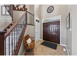 6 ASHWOOD CRESCENT - 2