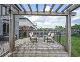 6 ASHWOOD CRESCENT - 34