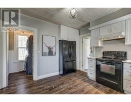 17 OAK STREET - 14