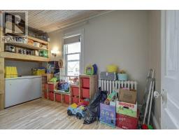 17 OAK STREET - 25