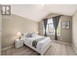 56 GLENRIDGE CRESCENT - 25