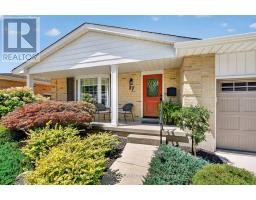 37 LUTON CRESCENT - 7