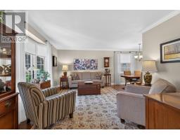 37 LUTON CRESCENT - 9
