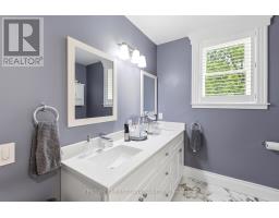 95 MYRTLE STREET N - 20