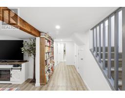 95 MYRTLE STREET N - 32