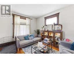 95 MYRTLE STREET N - 6