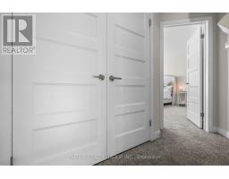 981 WEST VILLAGE SQUARE - 32