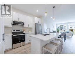 762 BANYAN LANE - 11