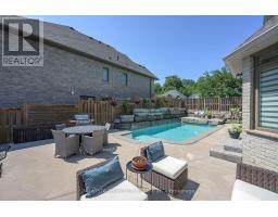 2330 DAUNCEY CRESCENT - 12