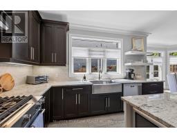 2330 DAUNCEY CRESCENT - 27