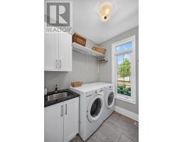 2330 DAUNCEY CRESCENT - 32