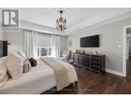 2330 DAUNCEY CRESCENT - 34