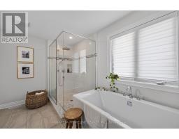 2330 DAUNCEY CRESCENT - 39