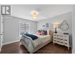 2330 DAUNCEY CRESCENT - 42