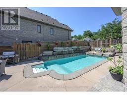 2330 DAUNCEY CRESCENT - 7