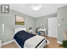 76 SANDERS STREET W - 27