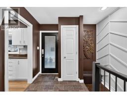 76 SANDERS STREET W - 32